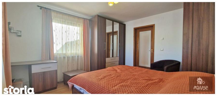 Casă cu 5 camere cu Canalizare în Florilor
