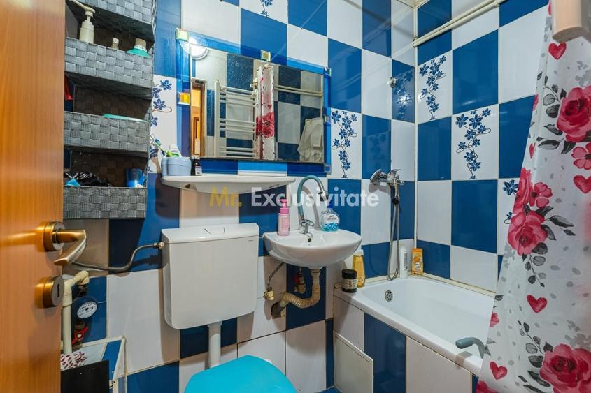 Apartament cu 3 camere decomandat în Vitan