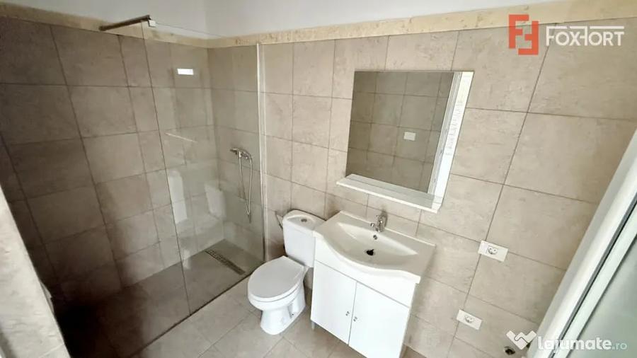 Casă cu 4 camere cu Teren 300 Mp în Ghiroda