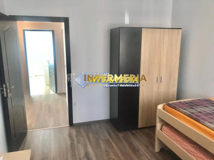 Duplex cu 4 camere cu Canalizare în Micești
