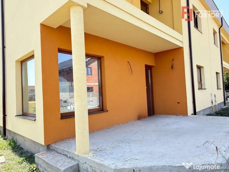 Casă cu 5 camere cu Teren 348 Mp în Săcălaz