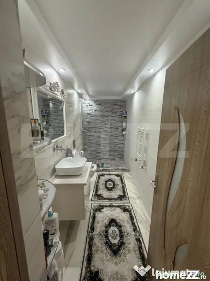 Casa/Vila multifunctioanala 230 mp utili, 520 mp teren, zon - 3
