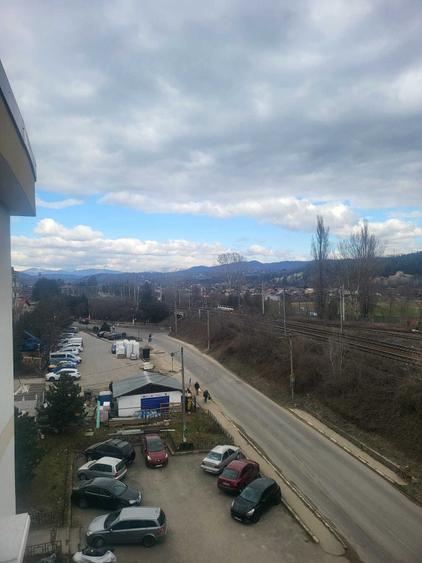 Apartament cu 2 camere decomandat în Poiana