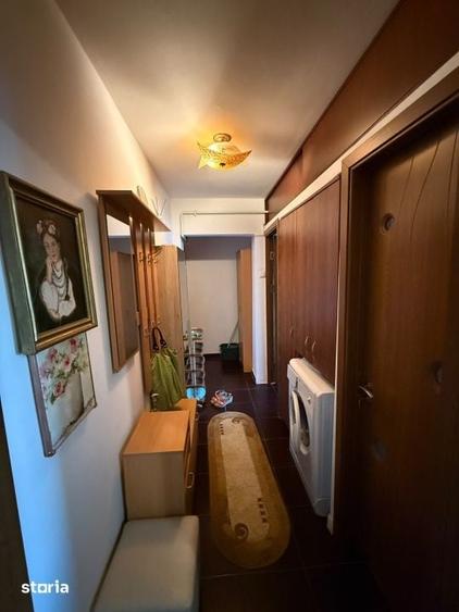 Apartament cu 2 camere în Craiovița Nouă