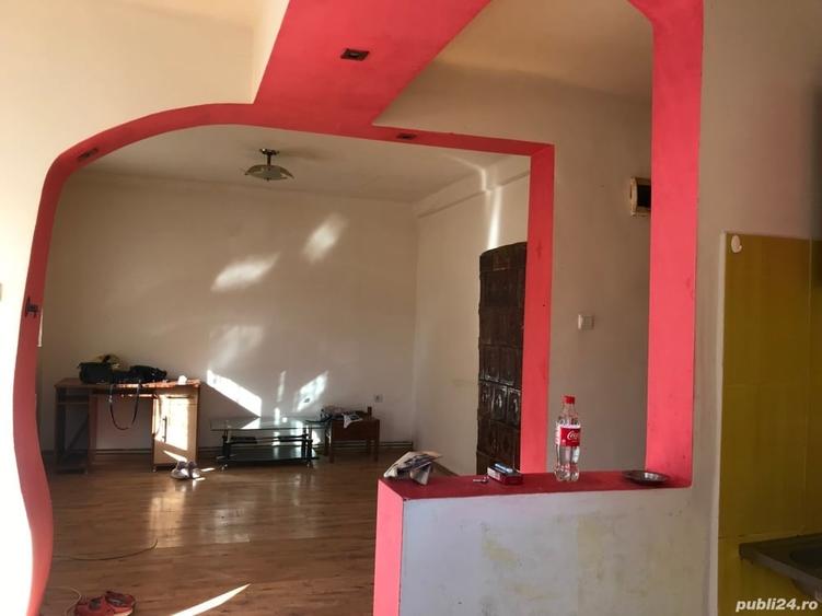 Casă cu 3 camere în Ineu