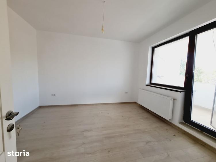 Casă cu 5 camere cu Teren 500 Mp în Bucium