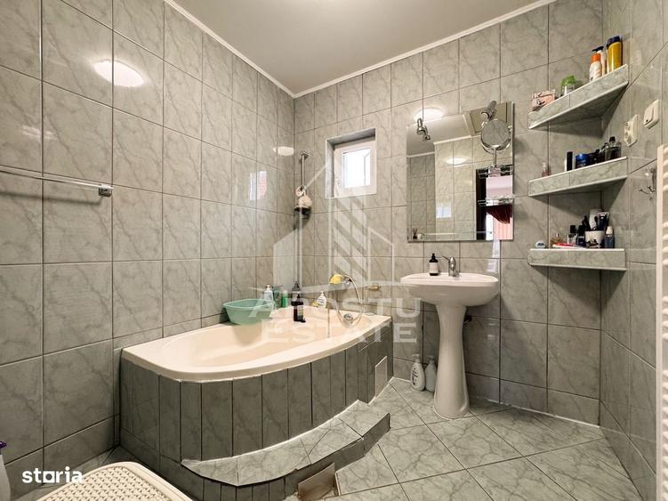 Casă cu 3 camere în Cărpiniș