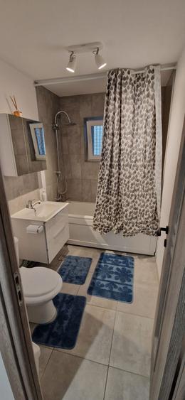 Apartament cu 2 camere decomandat în Nicolina