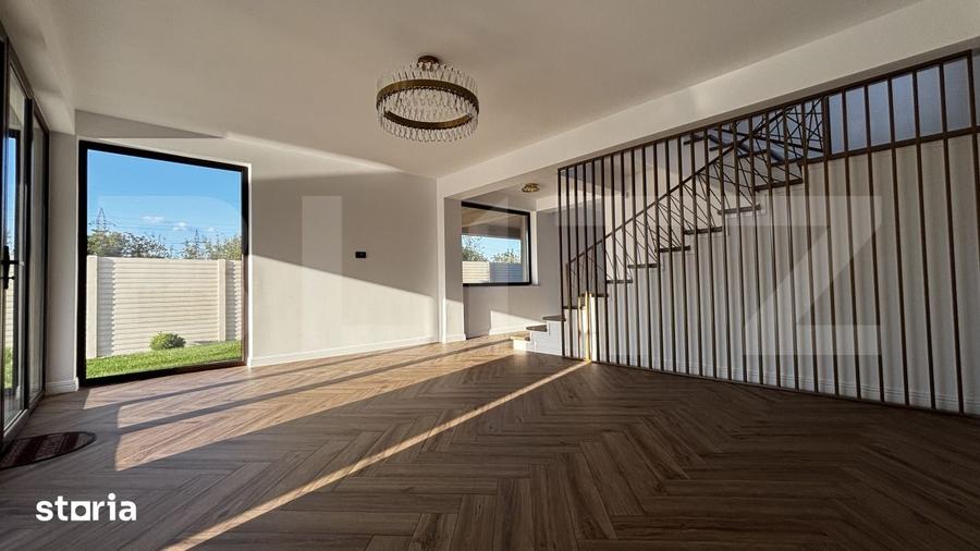 Casă cu 4 camere cu Piscina în Bariera Vâlcii