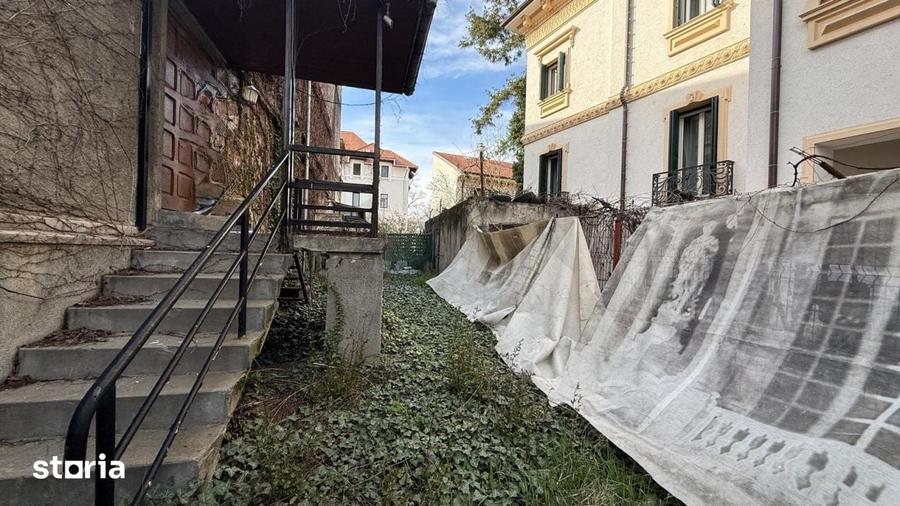 Apartament cu 6 camere în Aviatorilor
