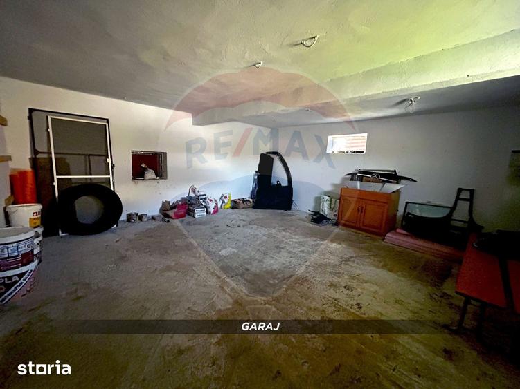 Casă cu 3 camere cu Teren 765 Mp în Central
