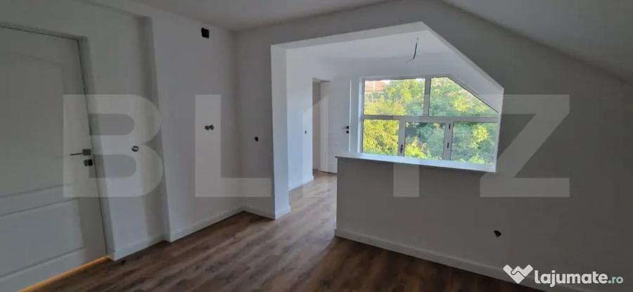 Casă cu 5 camere cu Teren 393 Mp în Lăpuș