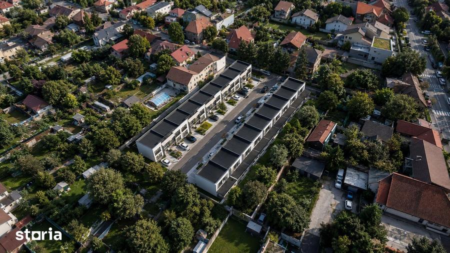 Casă cu 4 camere cu Teren 200 Mp în Central