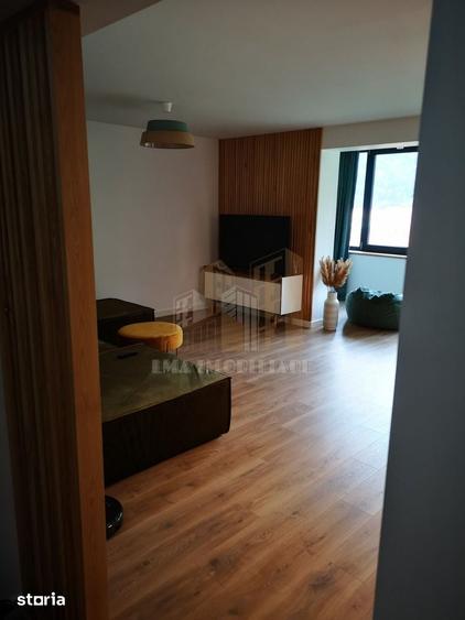 Apartament cu 3 camere decomandat în Centrul Istoric
