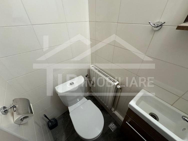 Apartament cu 4 camere decomandat în Semicentral