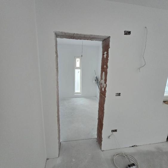 Apartament cu 3 camere decomandat în Sântandrei