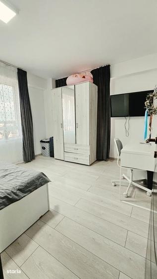 Apartament cu 3 camere decomandat în Cug