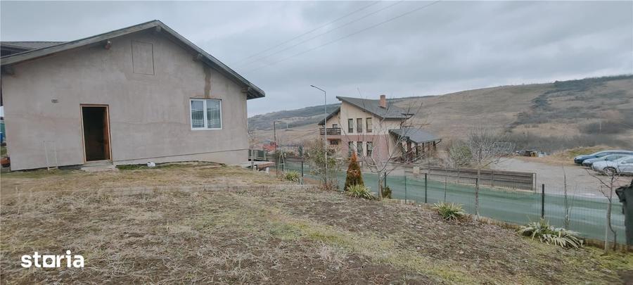 Casă cu 3 camere cu Teren 350 Mp în Bârnova