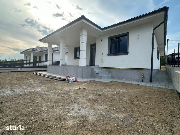 Casă cu 4 camere cu Teren 470 Mp în Central