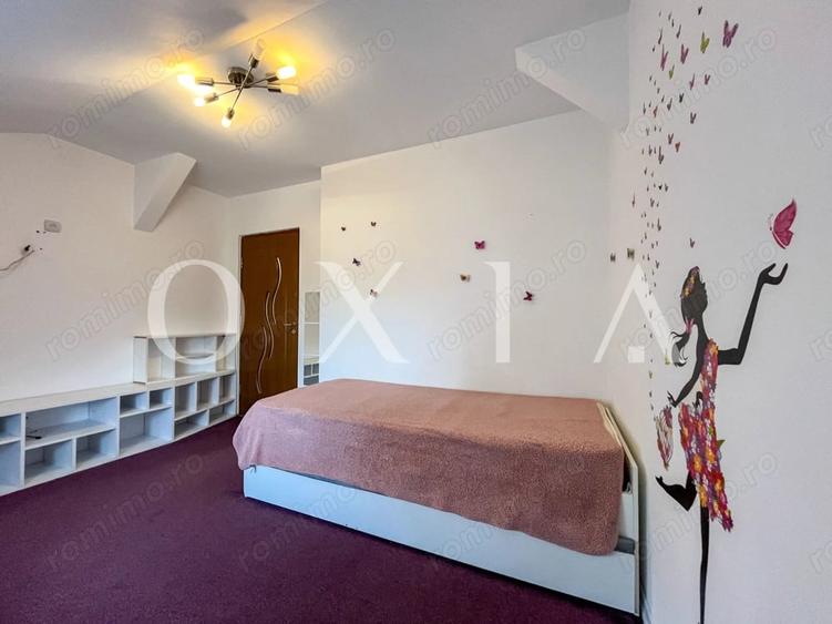 Apartament cu 3 camere decomandat în Aradului