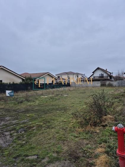 Teren Construcții intravilan de 710 mp, în Ghiroda