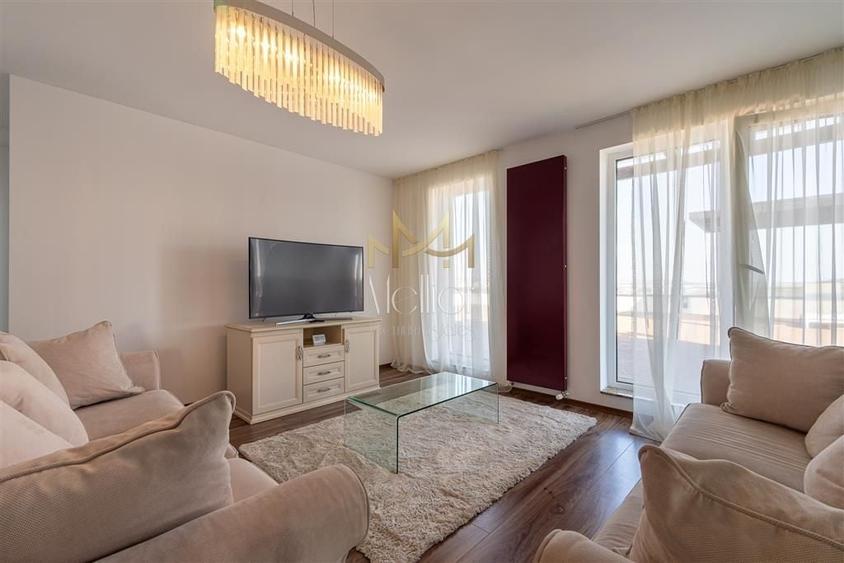 Apartament cu 4 camere semidecomandat în Borhanci