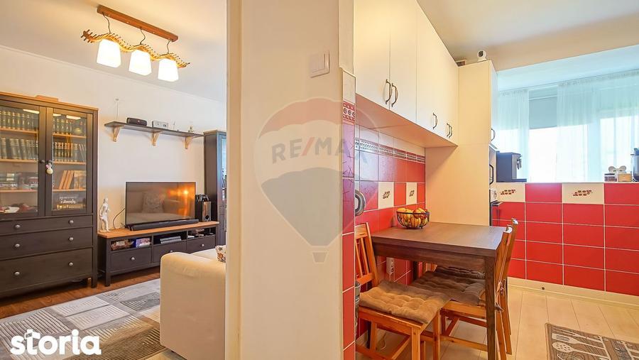 Apartament cu 3 camere, mobilat în Gării