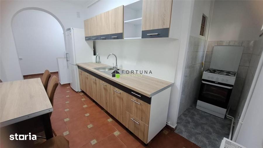 Garsonieră decomandată în Valea Cetății