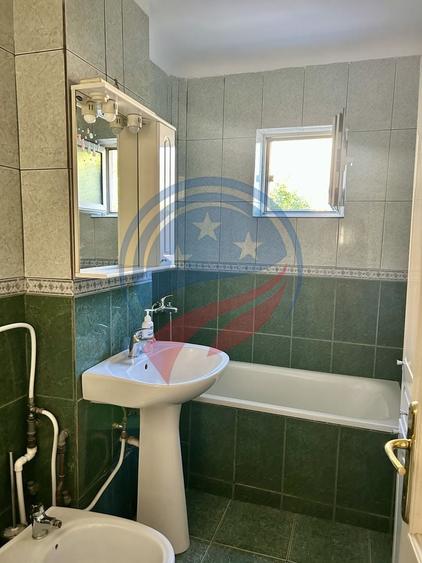 Apartament cu 4 camere decomandat în Brazda lui Novac