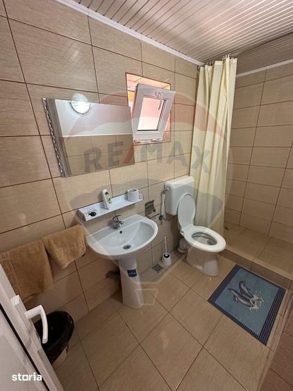 Spațiu comercial, de 1,700 mp, în Obrejița
