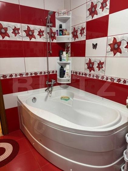 Apartament cu 2 camere decomandat, mobilat în Pietroasa
