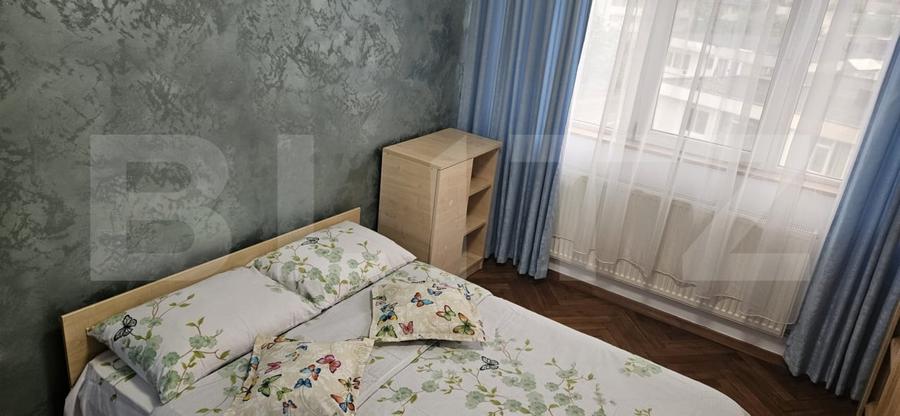 Apartament cu 3 camere decomandat, mobilat în Podu Roș