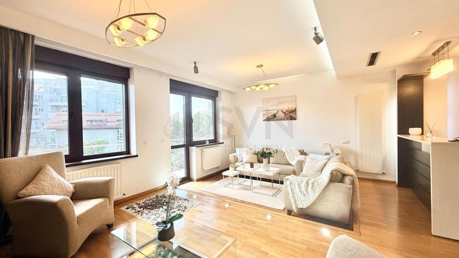Apartament cu 4 camere decomandat în Herăstrău