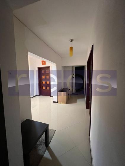 Apartament cu 4 camere decomandat în Nerva Traian
