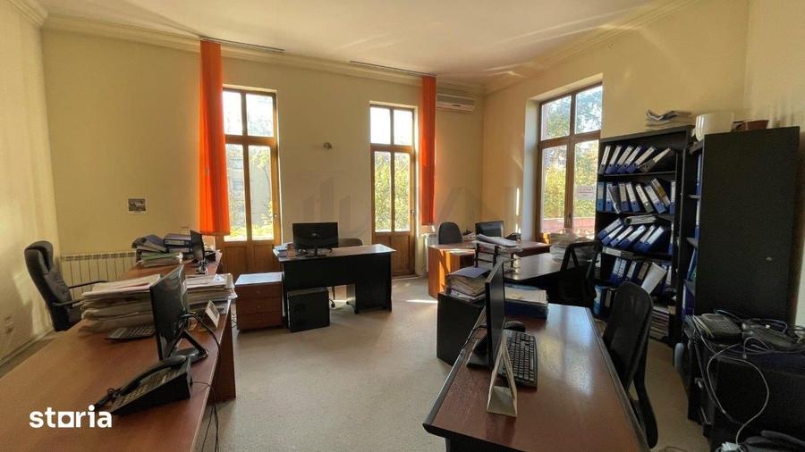 Casă cu Teren 324 Mp în Romană