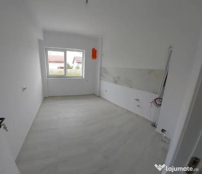 Apartament cu 2 camere decomandat în Vârteju