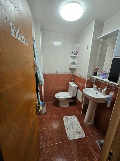 Apartament cu 4 camere în Baicului