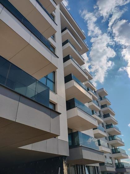 Penthouse cu 4 camere decomandat în Pipera