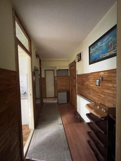 Apartament cu 2 camere decomandat în Valea Aurie