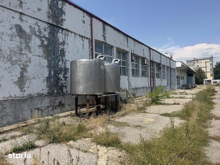 Spațiu comercial, de 2,820 mp, în Vest