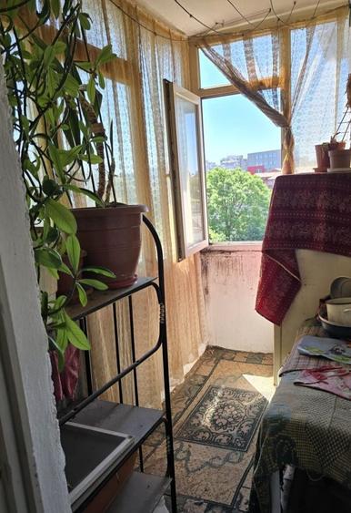 Apartament cu 2 camere decomandat în Dacia