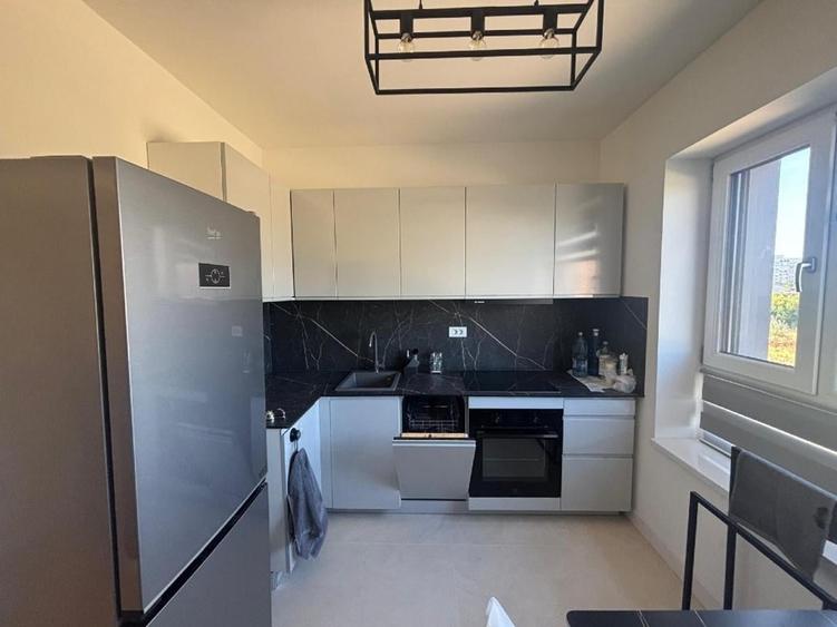 Apartament cu 2 camere decomandat în Bucureștii Noi