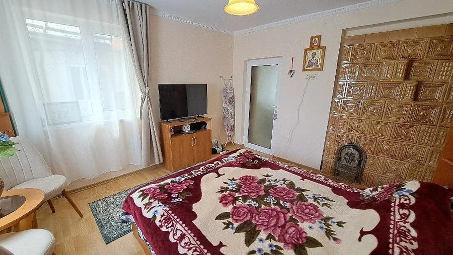 Casă cu 2 camere cu Teren 246 Mp în Pisc