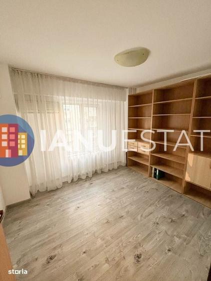 Apartament cu 3 camere semidecomandat în Timpuri Noi