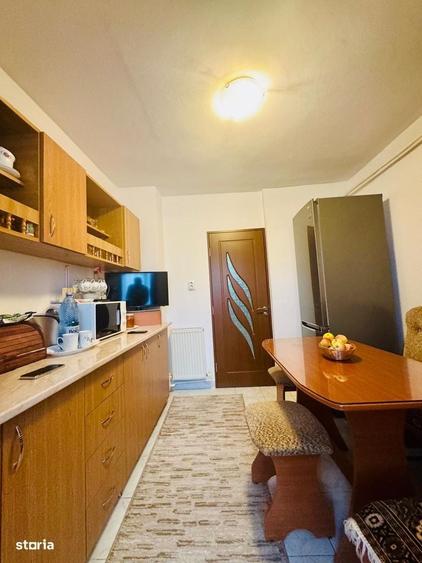 Apartament cu 2 camere decomandat în Nicolina