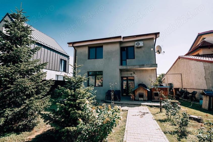 Casă cu 5 camere cu Teren 500 Mp în Sisești