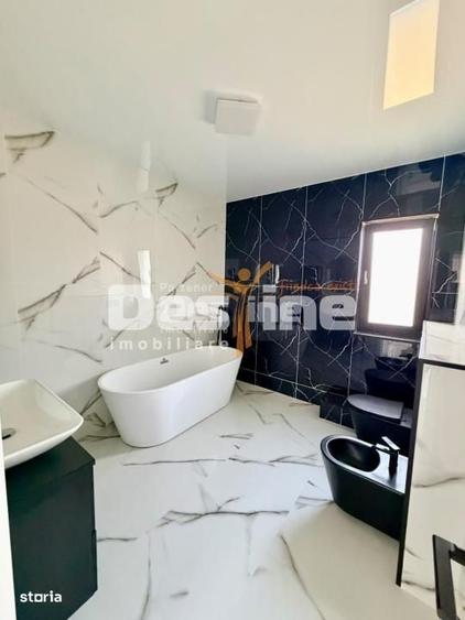 Casă cu 4 camere decomandat în Breazu