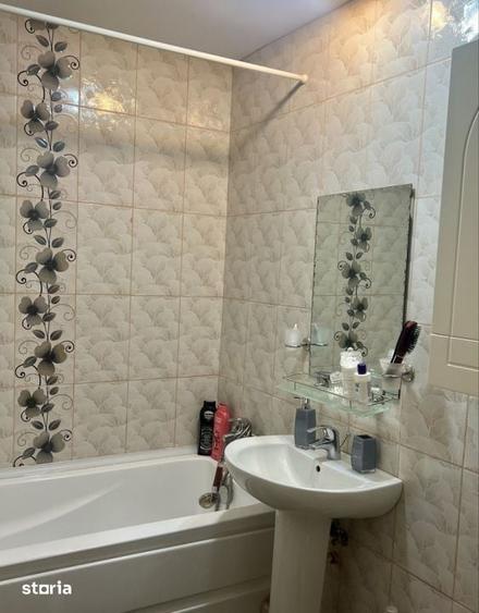 Apartament cu 3 camere decomandat în Drumul Taberei
