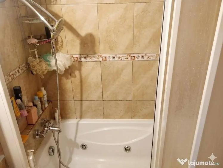 Apartament cu 3 camere decomandat în Brâncoveanu