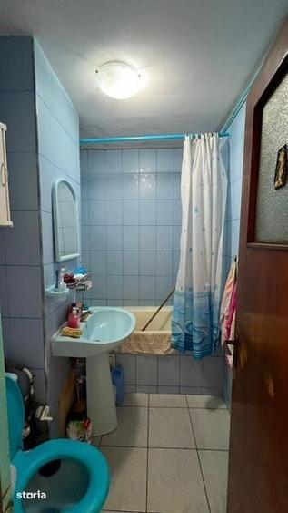 Apartament cu 3 camere în Berceni